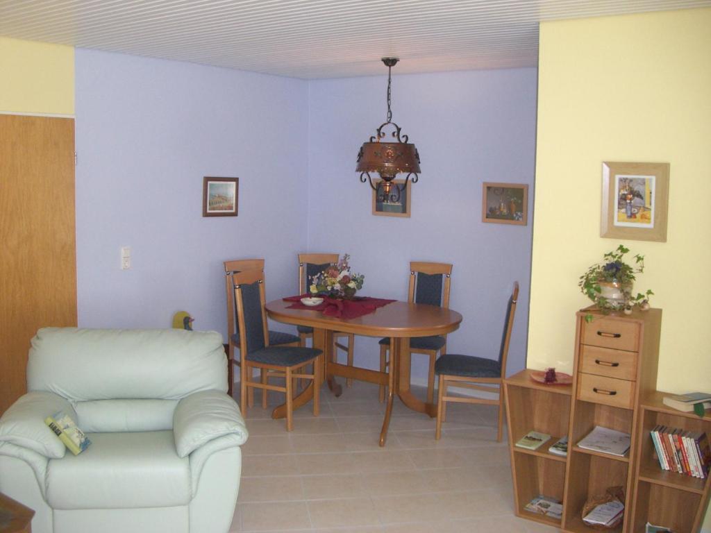זנקט אנדריאסברג 4 Sterne Ferienwohnung 140 Qm Im Haus Tina חדר תמונה